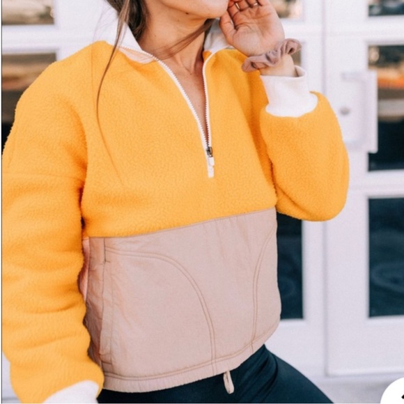 Colorblock Teddy Fleece Puffer Half Zip Pullover - Medium - Picture 2 of 3